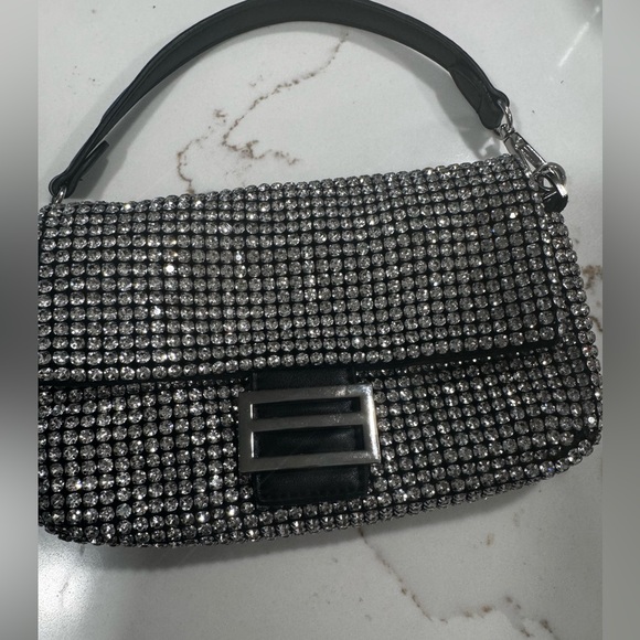 Super cute studded purse - Picture 1 of 6